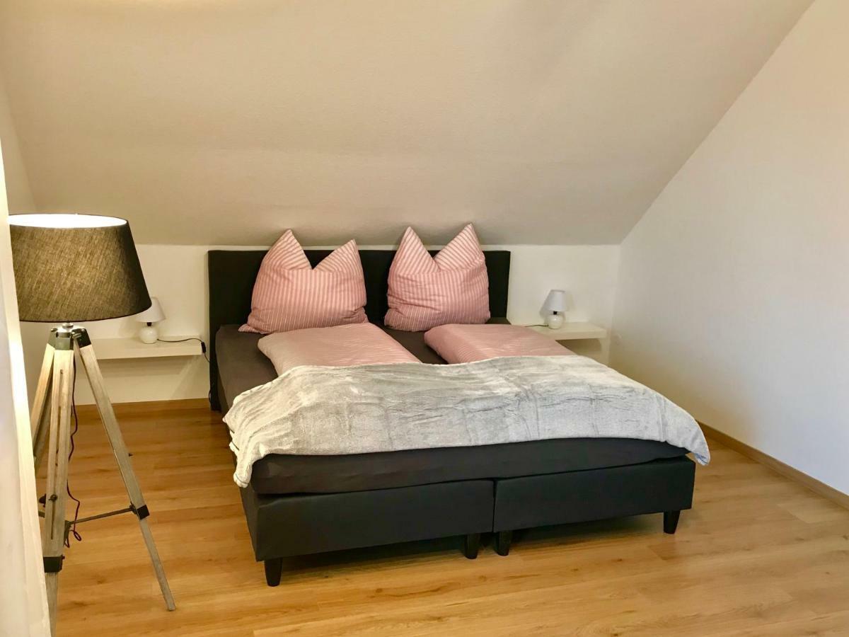 Grosses 1-Zimmer Wohlfuhl-Appartement Rednitzhembach Extérieur photo