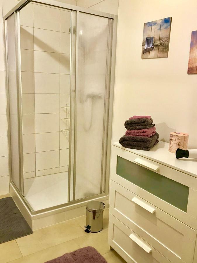 Grosses 1-Zimmer Wohlfuhl-Appartement Rednitzhembach Extérieur photo